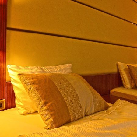 Safa Royal Museum Hotel Konya Bagian luar foto