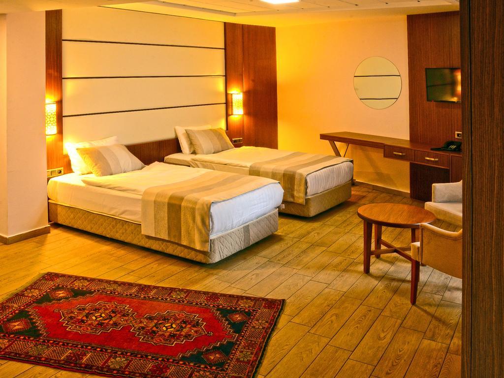 Safa Royal Museum Hotel Konya Bagian luar foto