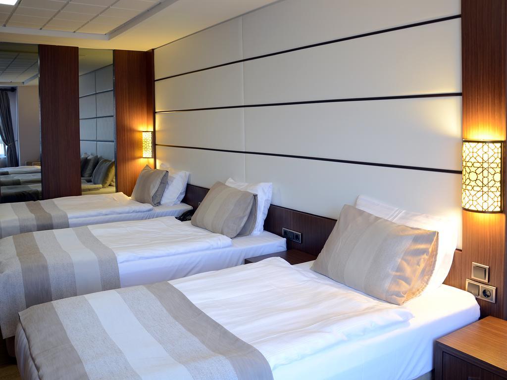 Safa Royal Museum Hotel Konya Bagian luar foto
