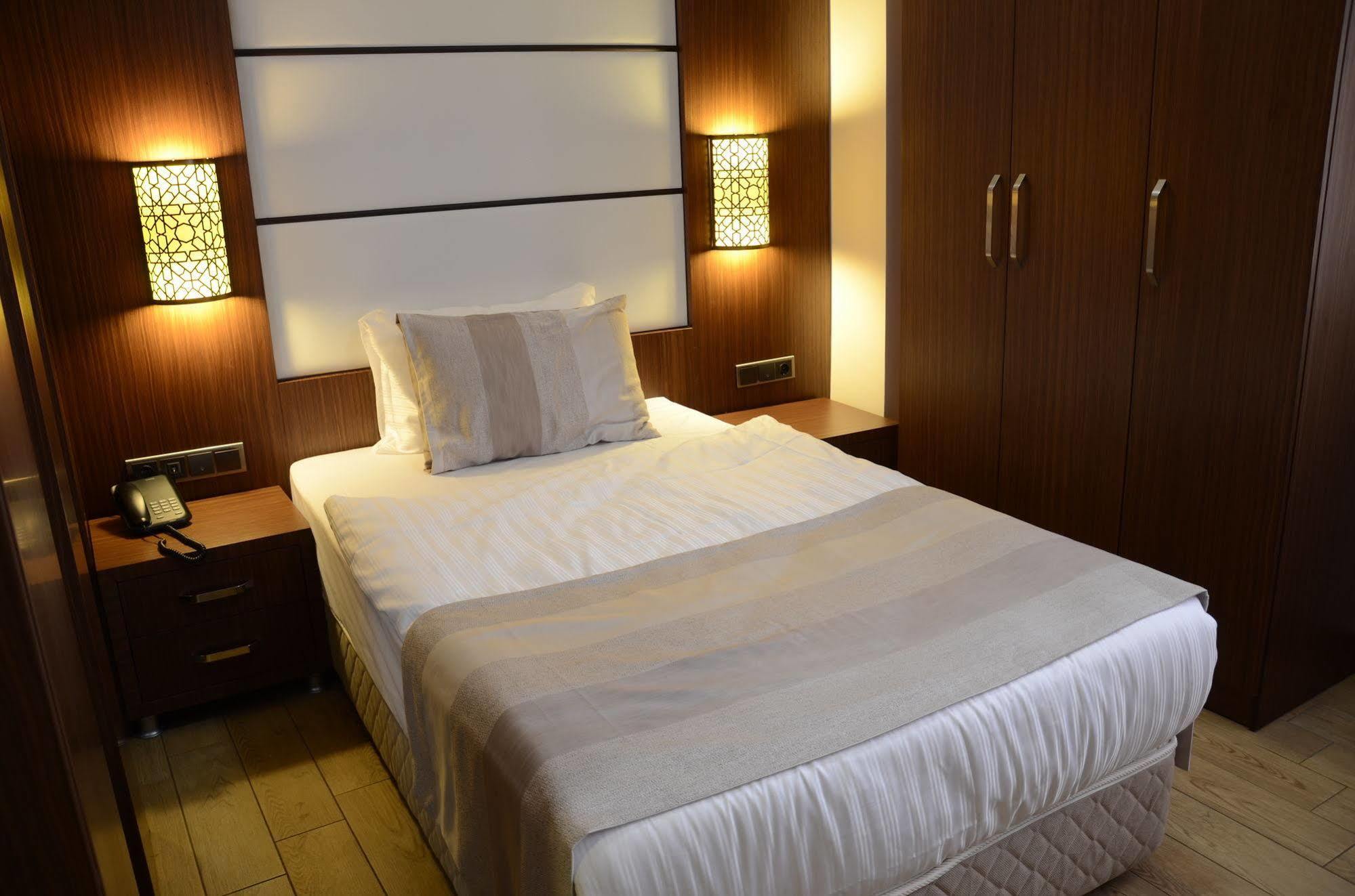 Safa Royal Museum Hotel Konya Bagian luar foto